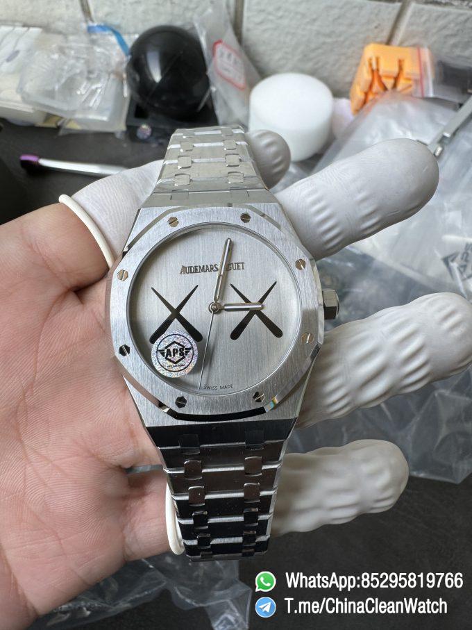 APS Factory Royal Oak KAWS 15500 XX Dial Stainless Steel Case Bracelet SA4302 Super Clone Movement 14