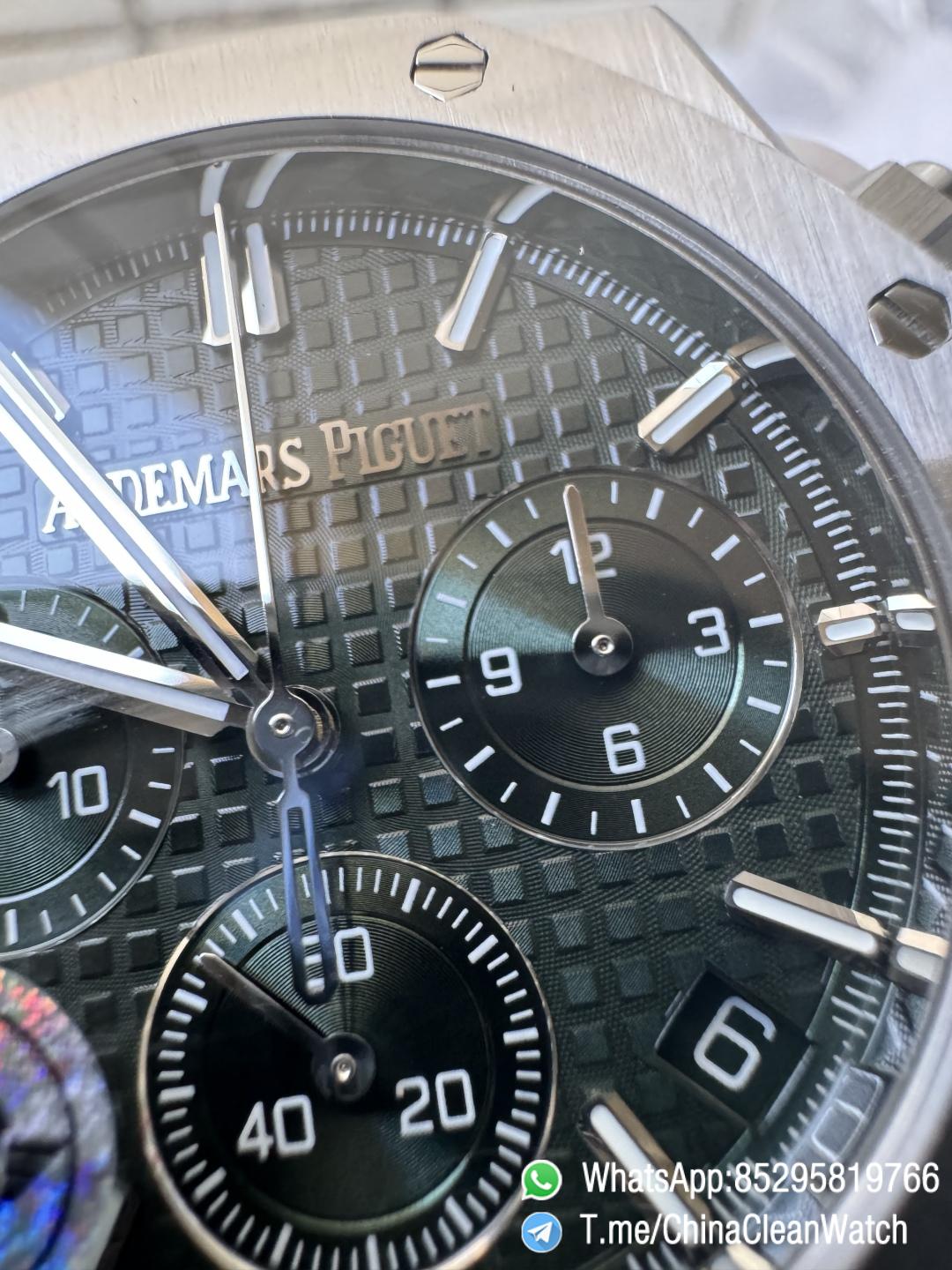 APS Factory Super Clone AP Royal Oak Chrono 26240 Green Dial on Stainless Steel Case and Bracelet SuperClone 4401 Movement 06 3 APS Factory Super Clone AP Royal Oak Chrono 26240 Green Dial on Stainless Steel Case and Bracelet SuperClone 4401 Movement 06 3