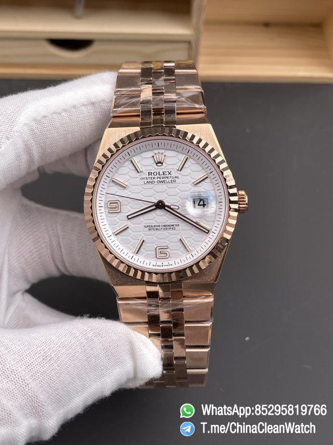 ESF Super Clone Land Dweller 127335 0001 Rose Gold Case Honeycomb Motif White Dial 40mm SuperClone 7135 Movement Jubilee Bracelet 01