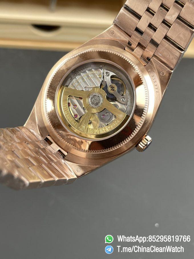 ESF Super Clone Land Dweller 127335 0001 Rose Gold Case Honeycomb Motif White Dial 40mm SuperClone 7135 Movement Jubilee Bracelet 06