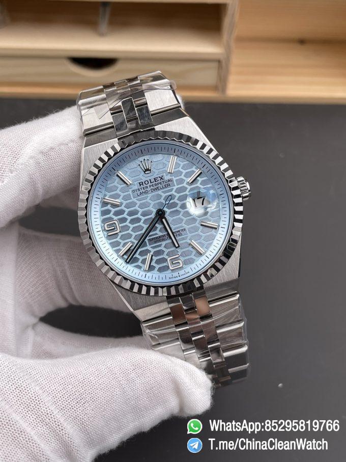 ESF Super Clone Land Dweller 127336 0001 Honeycomb Motif Blue Dial 40mm SuperClone 7135 Movement Jubilee Bracelet 02