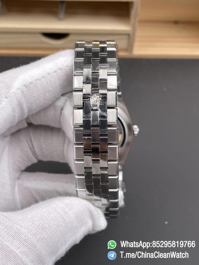 ESF Super Clone Land Dweller 127336 0001 Honeycomb Motif Blue Dial 40mm SuperClone 7135 Movement Jubilee Bracelet 09